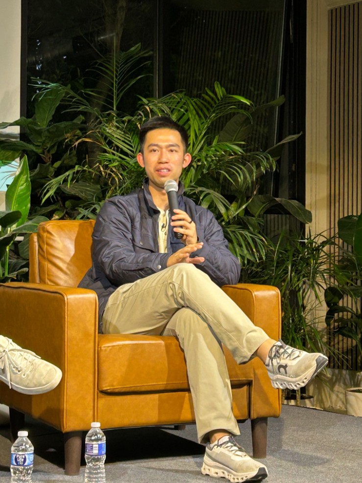 Jason Ma on stage